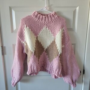 🔴SOLD🔴New Altar'd State Pink and Cream Argyle Print Chunky Sweater Size Medium